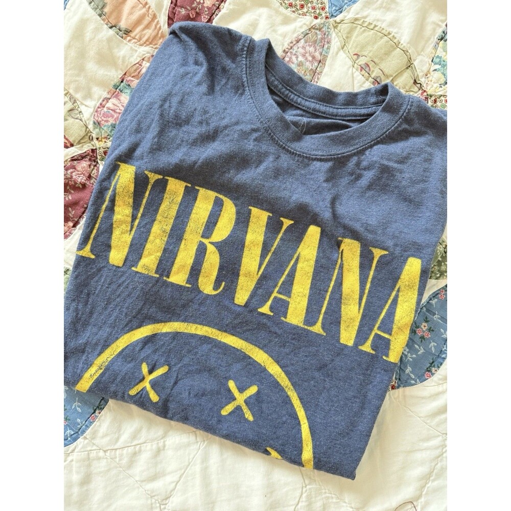 Women’s Nirvana Smiley Face Graphic T-Shirt Rock & Pop Size Medium